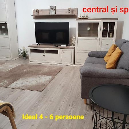 Mia Central Apart, 3 Rooms, 2 Baths, Afi Mall Braşov Exteriör bild